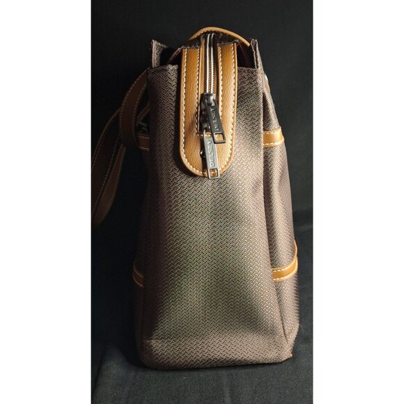 Delsey Paris Chatelet Air 2.0 Shoulder Bag w/ Additional Removable Small Pouch - Picture 7 of 16